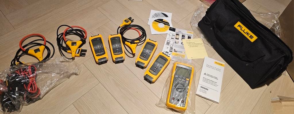 NIEUW – Fluke Connect 3000 FC Industrial System Kit (compl, Ophalen of Verzenden, Nieuw, Multimeter