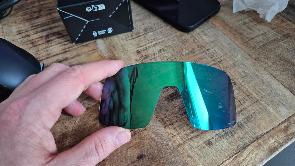 Brilglas beschadigd Oakley Sutro S, Ophalen, Gebruikt, Zonnebril, Blauw