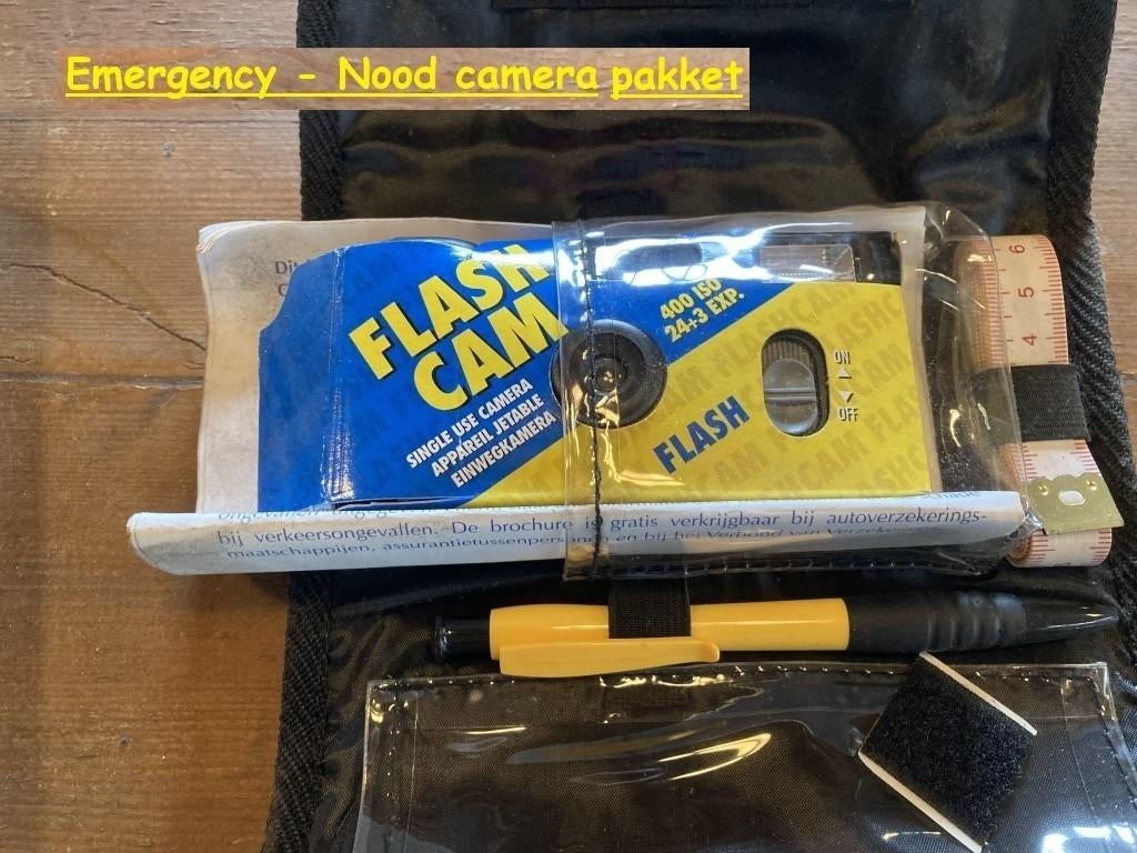 Camera / noodpakket voor in de auto bij ongevallen, Ophalen of Verzenden, Zo goed als nieuw, Compact, Overige Merken
