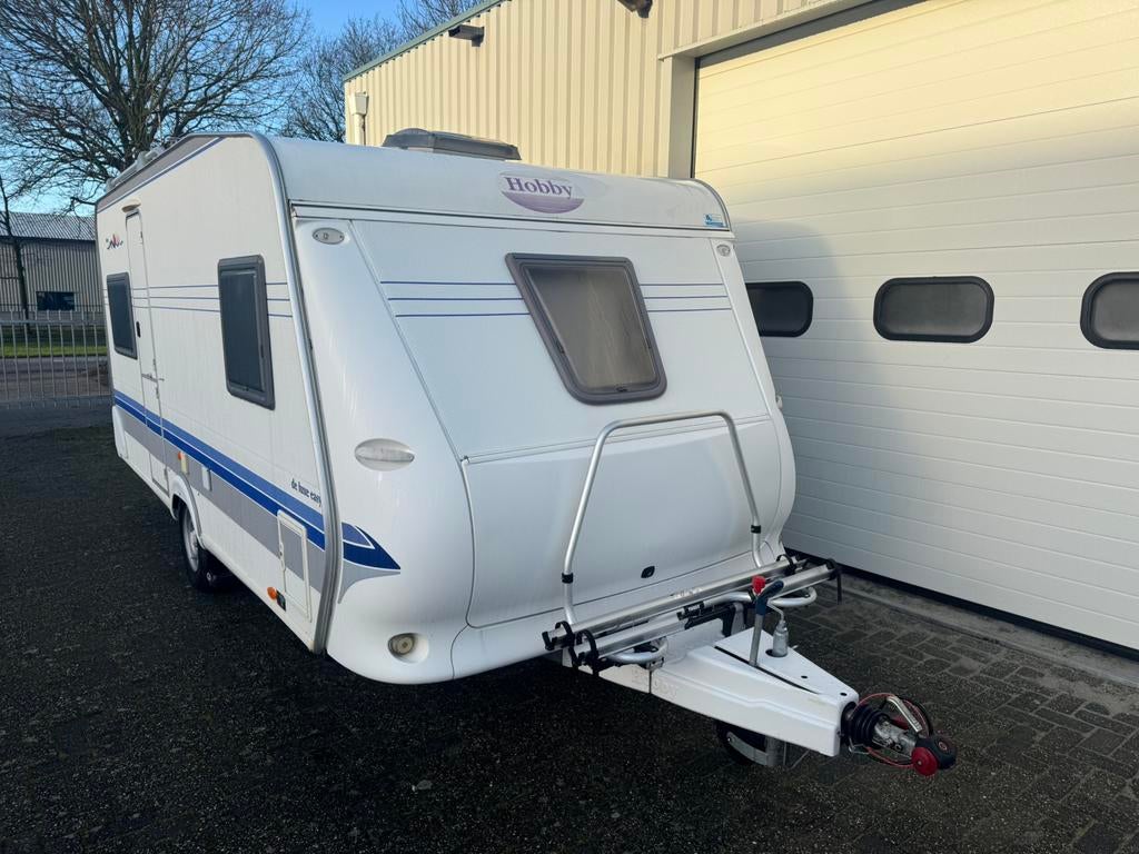 Hobby de Luxe 460 UFe met Mover en Fietsendrager, Rondzit, Hobby, Frans bed, Bedrijf