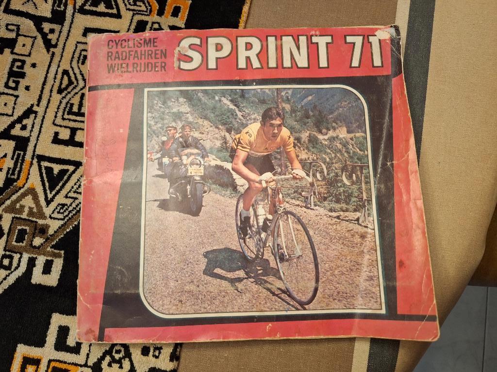 Verschillende complete Panini albums Wielrennen, Ophalen, Gebruikt, Meerdere stickers