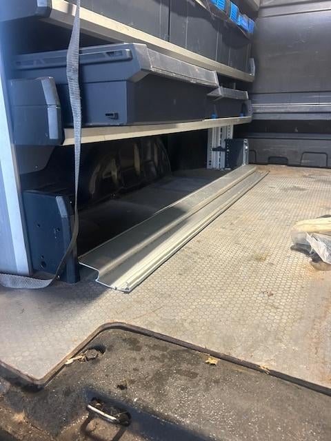 Sortimo bedrijfswageninrichting, Ophalen