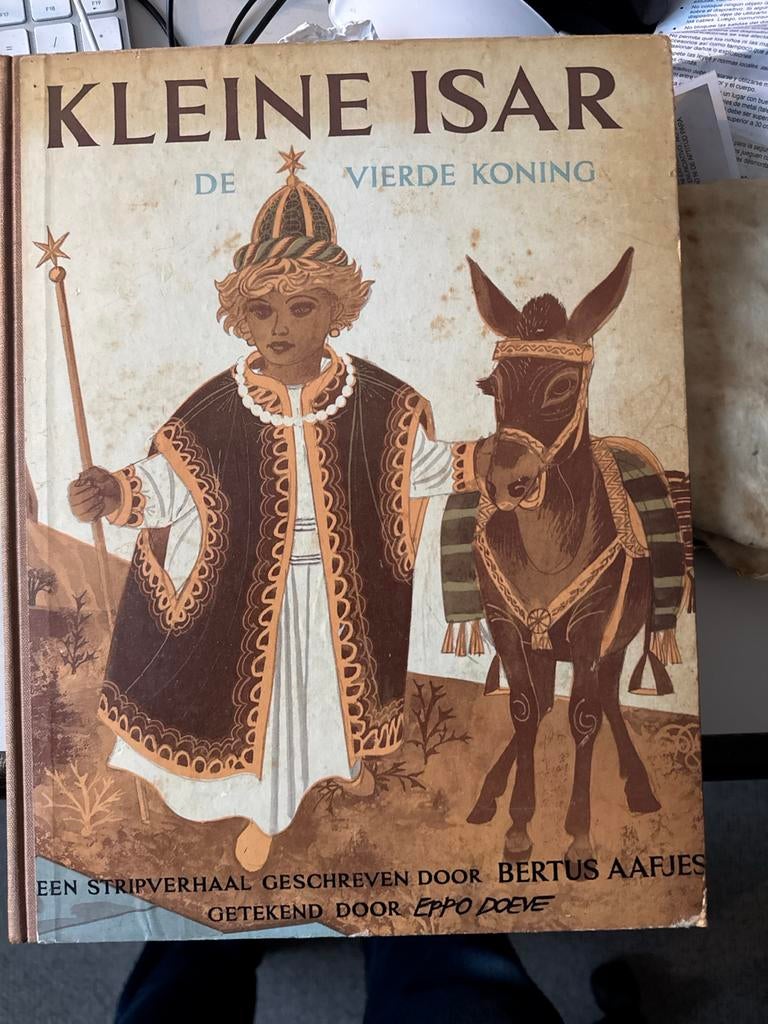 Kleine Isar - De vierde koning, vintage stripboek, Ophalen of Verzenden, Gelezen, Prentenboek