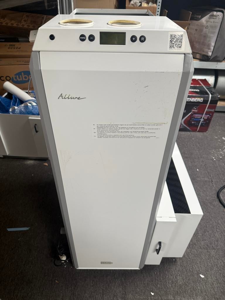 Brink allure b16HR v5.0 upflow Luchtverwarming bj 2015, Hoog rendement (Hr), Kachel, Minder dan 60 cm, Ophalen of Verzenden