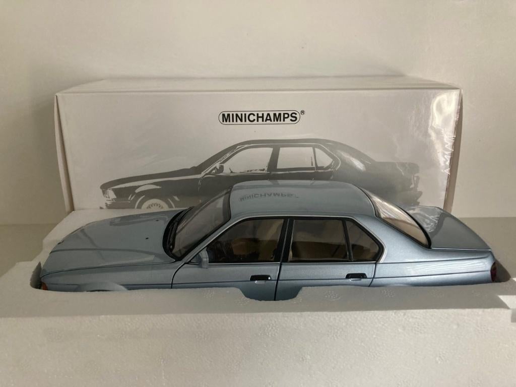 BMW 730i E32 1986 1:18 (nieuw), Verzenden, Nieuw, Auto, MiniChamps
