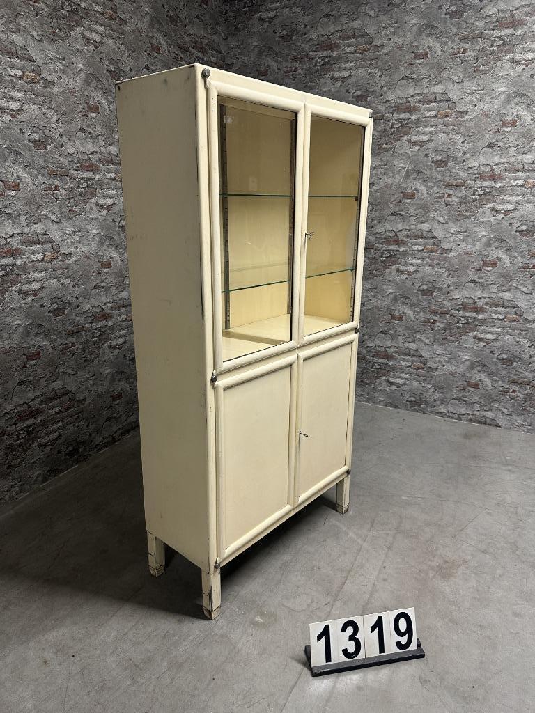 Industriële vintage apothekerskast nr.1139, Info@antiekgroothandel.com, Met deur(en), Glas, 7602RG
