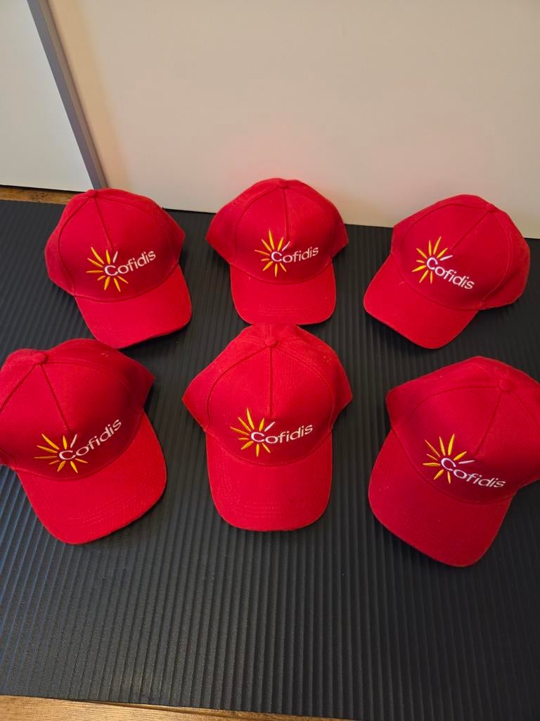 Nieuwe 6 stuks Rode Cofidis Pet, Ophalen of Verzenden, Nieuw, Overige maten