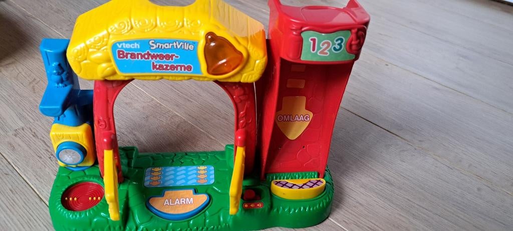 Vtech smartville brandweer kazerne met licht en geluid, Ophalen of Verzenden, 6 maanden tot 2 jaar