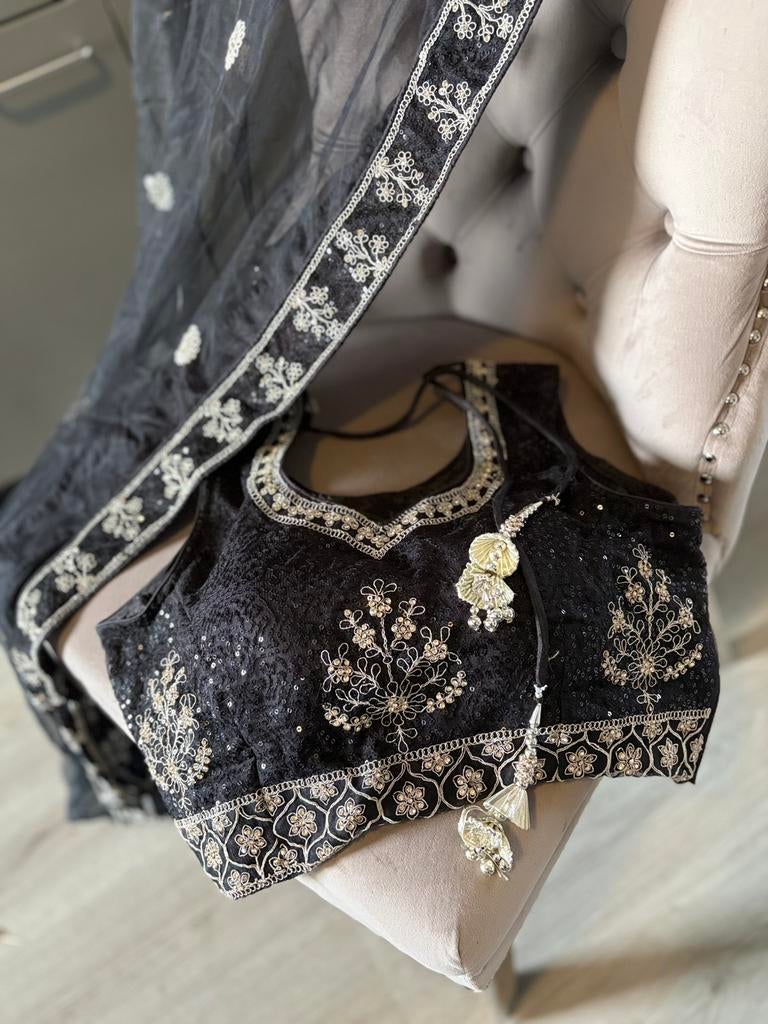 Lahenga/Ghagra zwart zilver maat 40/42, Kleding | Dames, Zwart, Maat 42/44 (L), Ophalen of Verzenden, Zo goed als nieuw