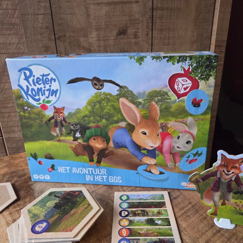 Bordspel Pieter Konijn - Het Avontuur in het Bos, Drie of vier spelers, Ophalen of Verzenden, Zo goed als nieuw