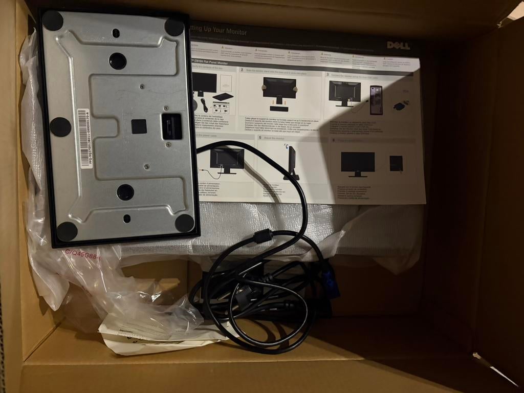 Dell 0R735N monitor nieuw in doos, Computers en Software, Monitoren, Ophalen of Verzenden, Nieuw