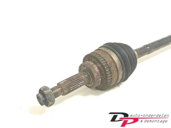 Aandrijfas links-voor van een Suzuki Alto, Gebruikt, -, -, Ophalen of Verzenden