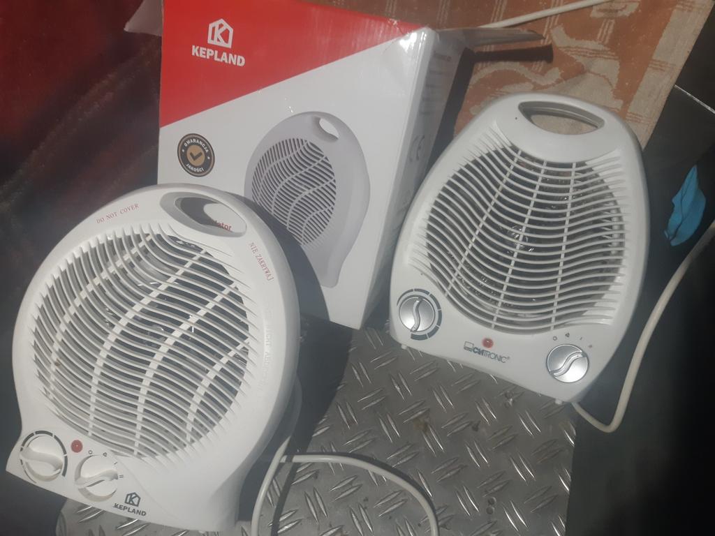 1 ELECTRISCH KACHELTJE. ..NU  9.95 EURO, Ophalen of Verzenden, Zo goed als nieuw, Tafelventilator