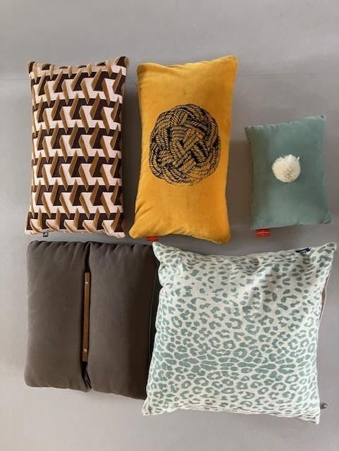 5 kussens oa HK living en Marika Giacinti, Huis en Inrichting, Woonaccessoires | Kussens, Ophalen of Verzenden, Gebruikt, Overige kleuren