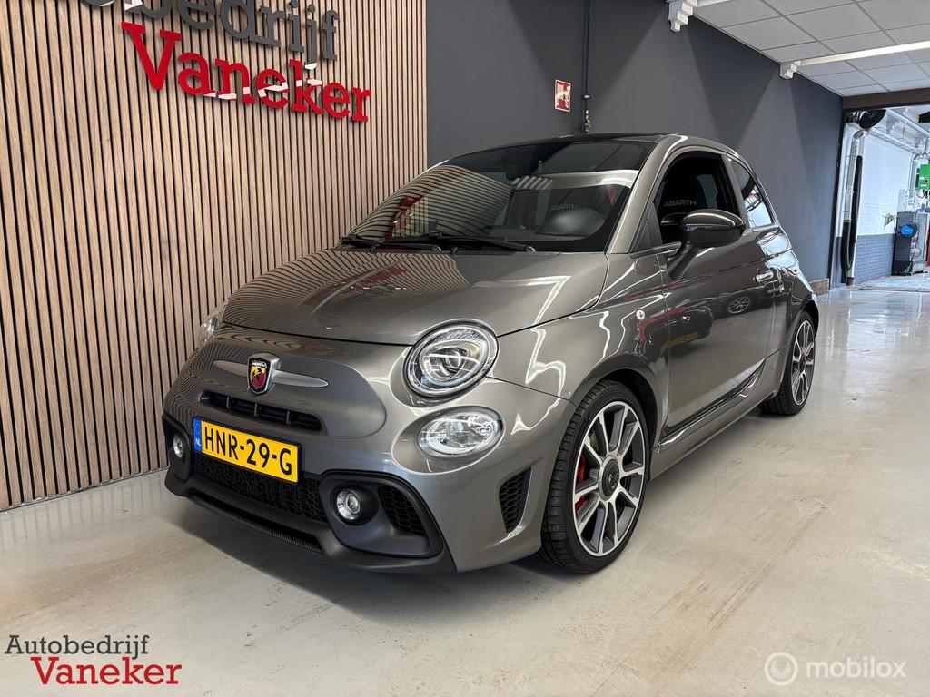 Abarth 595 1.4 T-Jet Abarth Turismo 70th Anniversary|Carbon|, Voorwielaandrijving, 15 km/l, Gebruikt, 4 cilinders