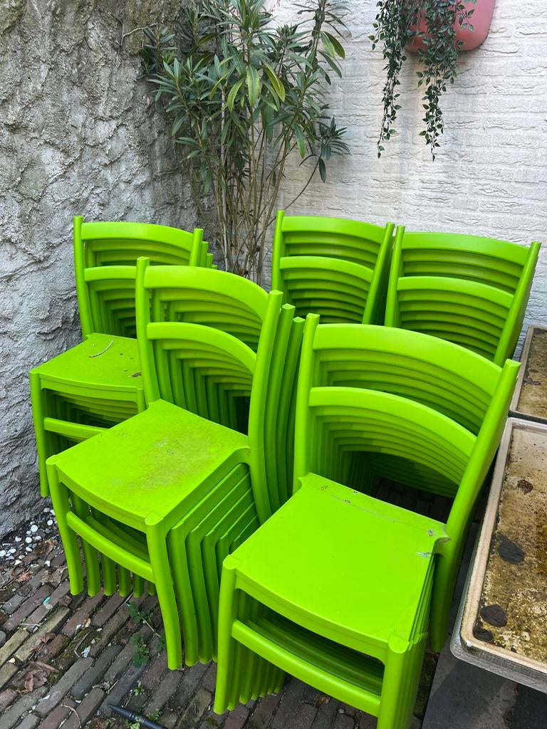Groene Terrasstoelen - Stapelbaar - 49 stuks, Ophalen, Gebruikt, Kunststof, Stapelbaar