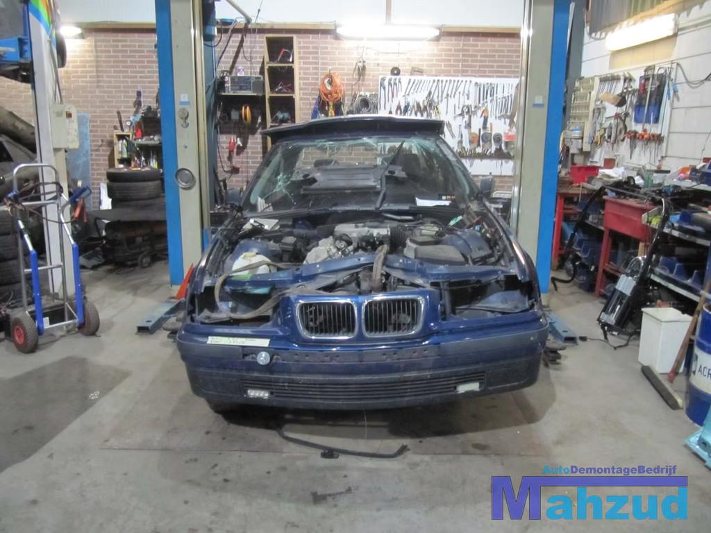 BMW E36 318I 1.8I VERSNELLINGSBAK 5 BAK HANDBAK, Auto-onderdelen, Petuelring 130
80788  Munich, DE, Gebruikt, Info@bmw.de, Ophalen of Verzenden