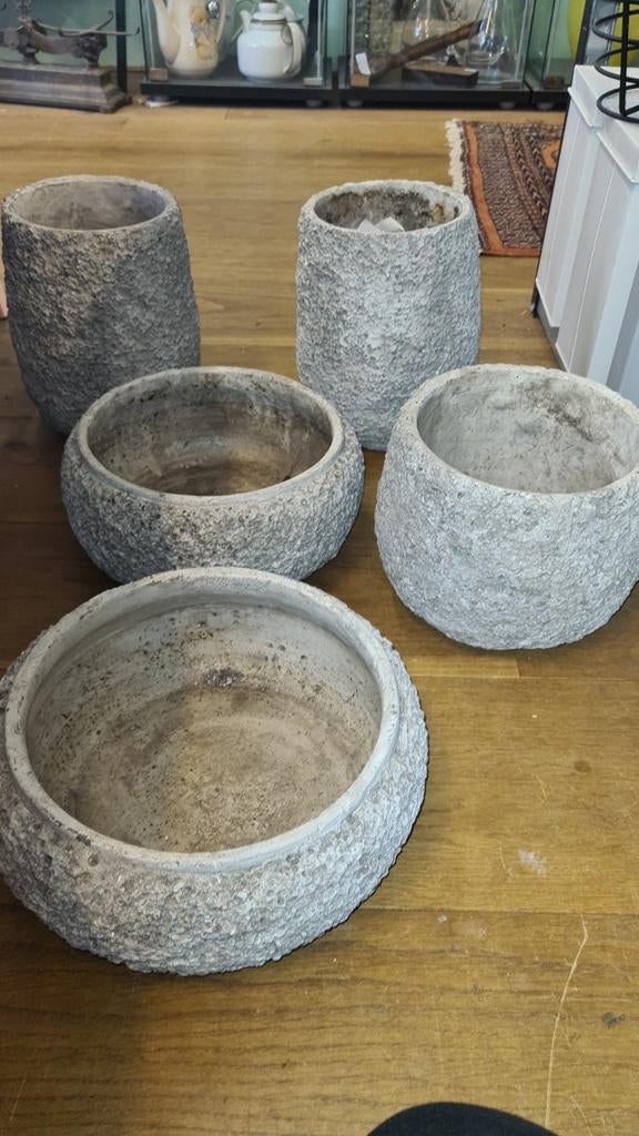 PTMD bloempotten vaas 6 stuks rustieke betonlook steenlook, Rond, Ophalen of Verzenden, Aardewerk, Minder dan 40 cm