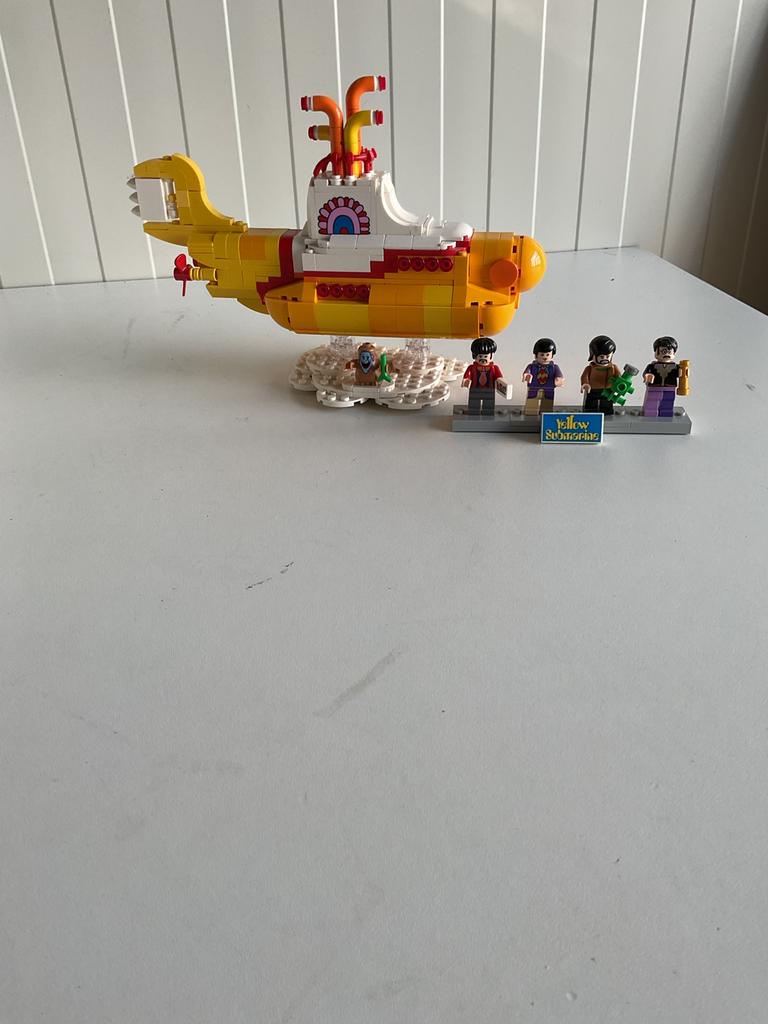 Lego Ideas The Beatles Yellow Submarine, Ophalen, Zo goed als nieuw