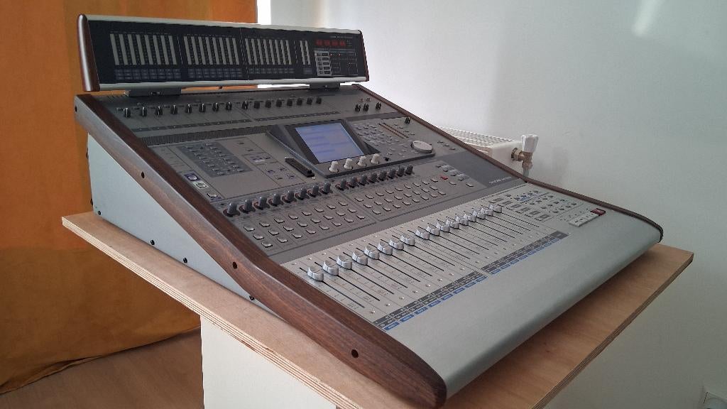 Tascam DM 3200 mixer mengpaneel, Ophalen, Gebruikt, 20 kanalen of meer, Microfooningang