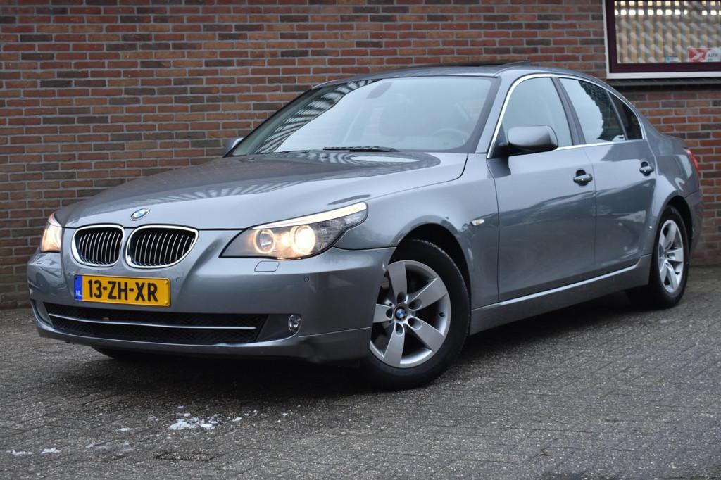 BMW 5-serie 525i Executive '08 Navi Clima Cruise Inruil moge, Auto's, Automaat, Gebruikt, Zwart, 2000 kg