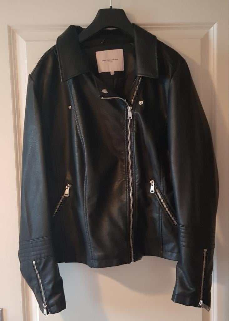 (NIEUW) ZWARTE JAS MAAT 44, Only Carmakoma, Ophalen of Verzenden, Nieuw, Zwart