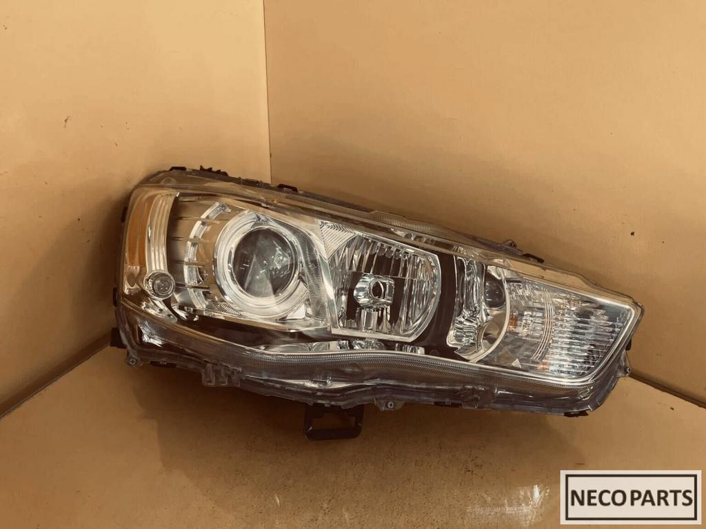 Koplamp origineel rechts MITSUBISHI LANCER VIII EVO X XENON, Auto-onderdelen, Verlichting, Mitsubishi, Gebruikt, Ophalen of Verzenden