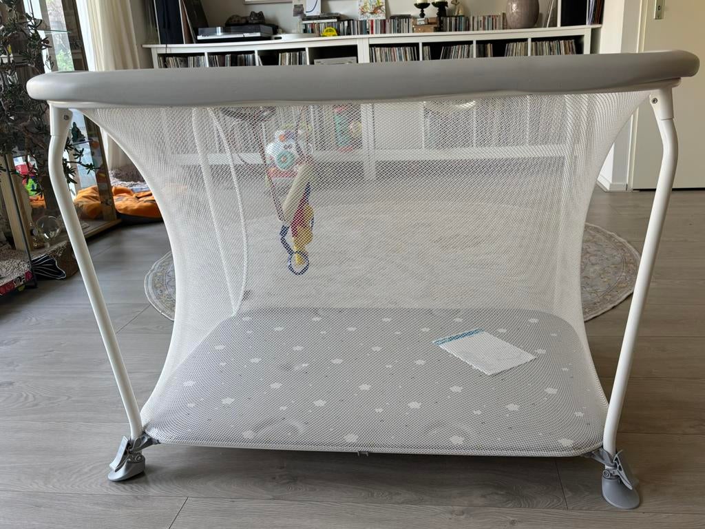 Inklapbare baby box, Ophalen, Zo goed als nieuw, Rechthoekig