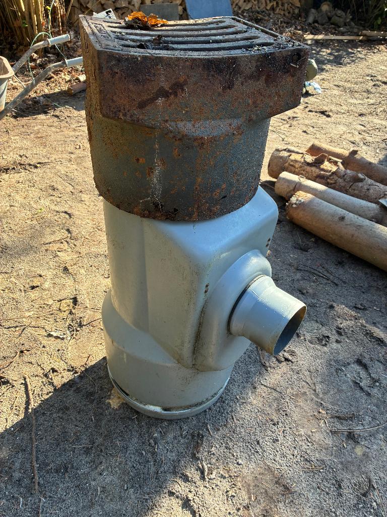 Straatkolk hemelwaterafvoer straat put, Pvc, Ophalen of Verzenden, Zo goed als nieuw, Minder dan 2 meter