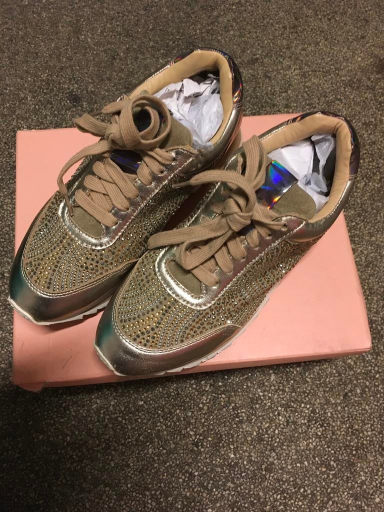 Te koop nieuwe dames sneakers van Alma en Pena, Overige kleuren, Ophalen of Verzenden, Sneakers of Gympen, Zo goed als nieuw