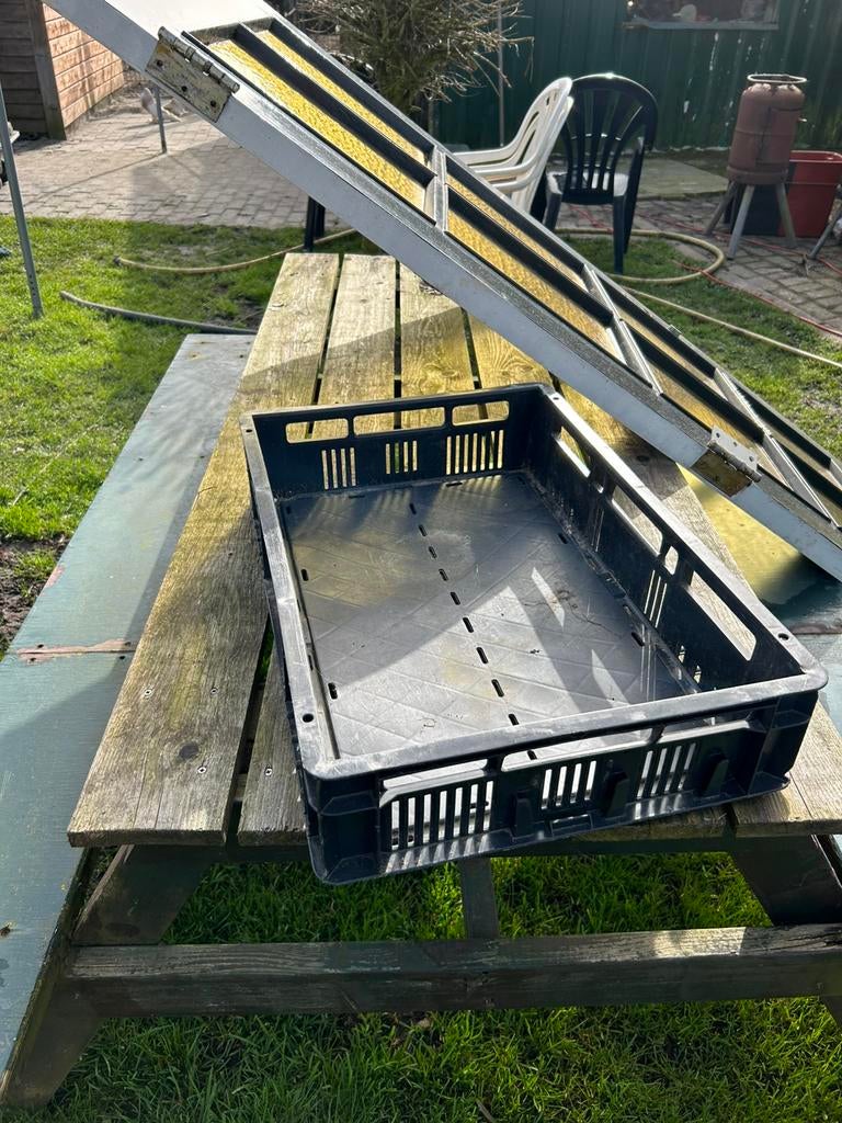 9 kratten 60cm, Ophalen, Gebruikt, W, 50 tot 75 cm