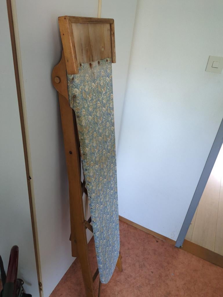 Ouderwetse strijkplank, Ophalen