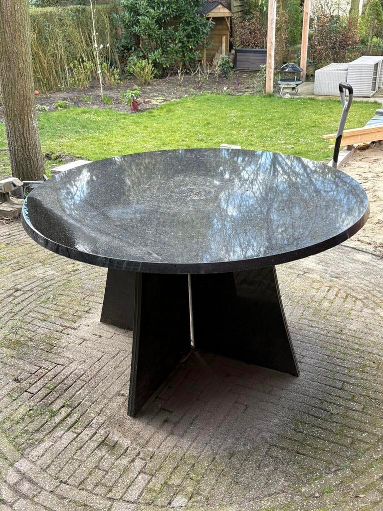 Antraciet hardstenen eettafel buiten. 130 cm, Ophalen, Gebruikt, Rond, Overige materialen