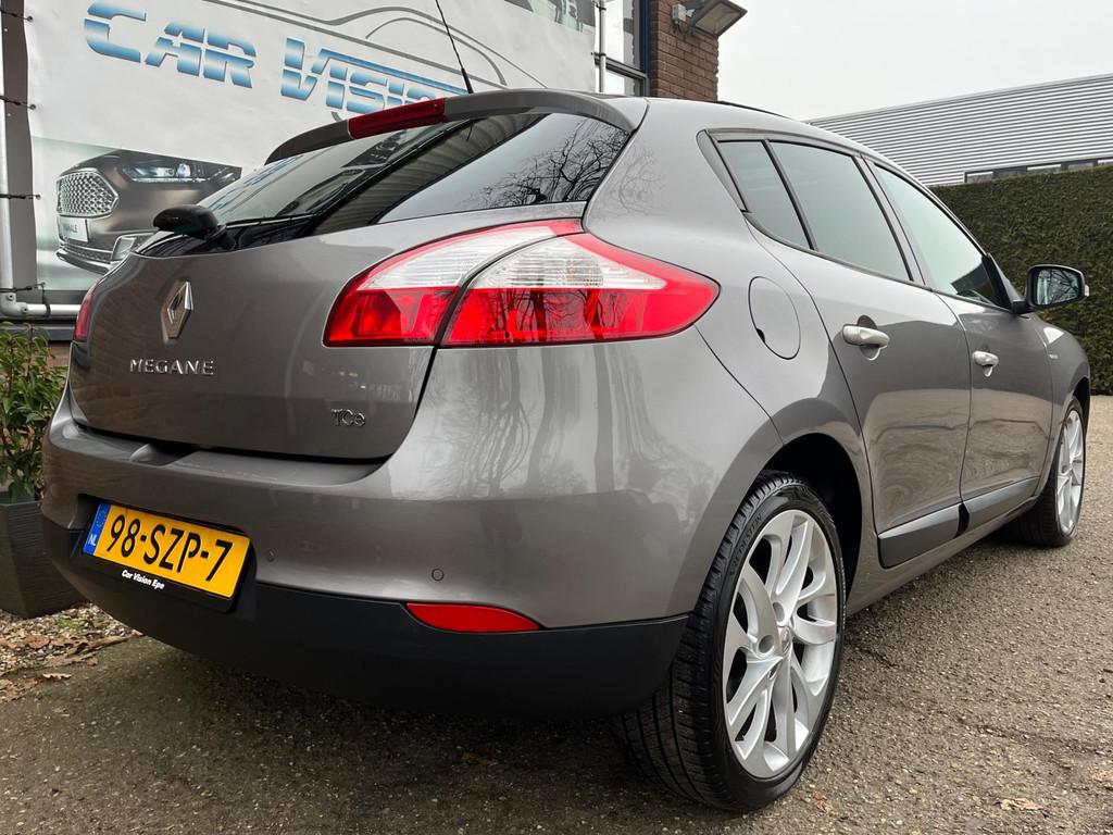 Renault Mégane 1.4 TCe Bose|Pano|Pdc|Cruise|Clima|Keyless|, Auto's, Renault, Voorwielaandrijving, Euro 5, Parkeersensor, Gebruikt