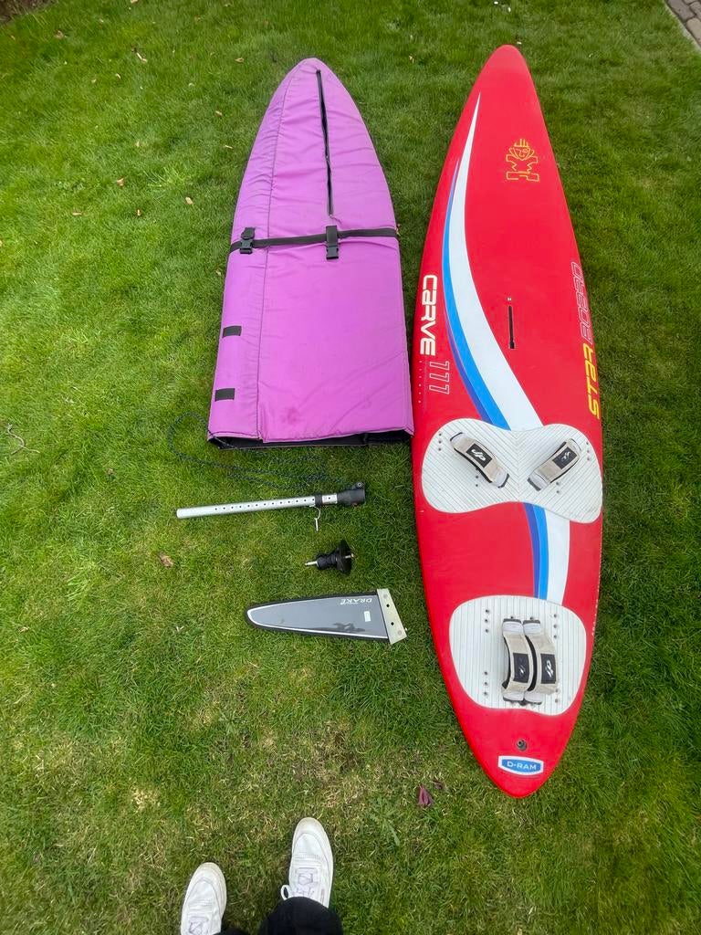 Complete Windsurfset: Starboard Carve 111L, Ophalen, 250 tot 300 cm, Gebruikt, Met vin(nen)