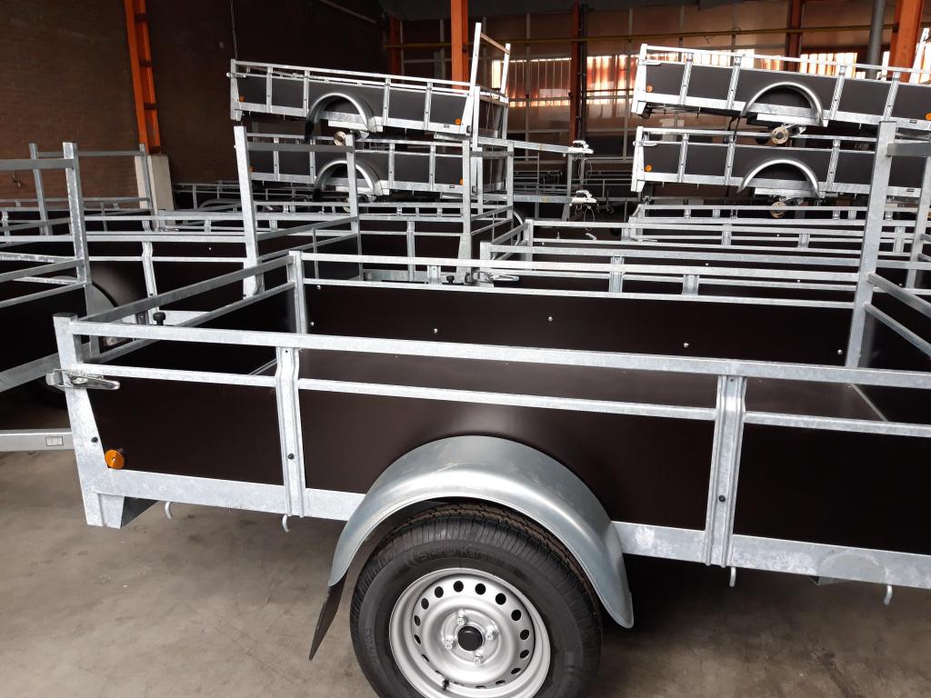 REPARATIE. INKOOP AANHANGERS. ONDERHOUD. VERHUUR !!, Gebruikt