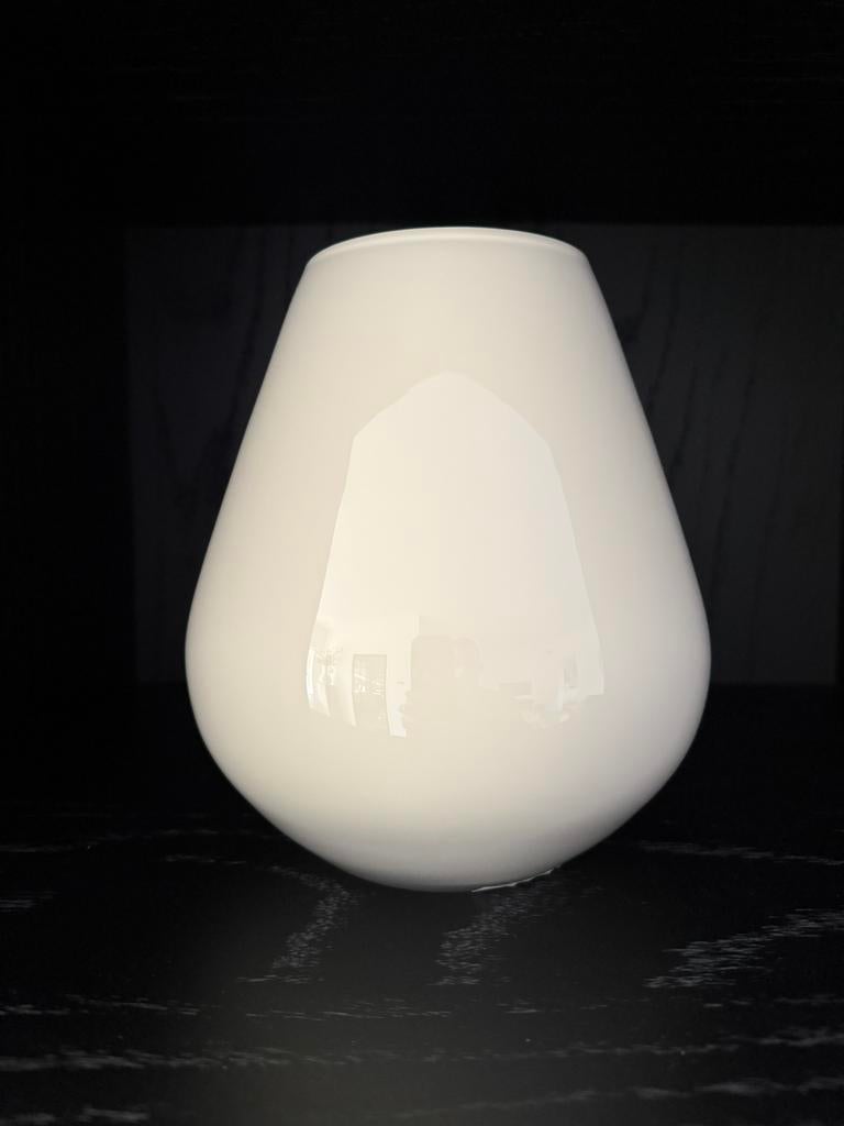 Vaas Tasman S ivory Ø18 x H20 cm - Vase The World, Overige kleuren, Veens Living, Nieuw, Glas