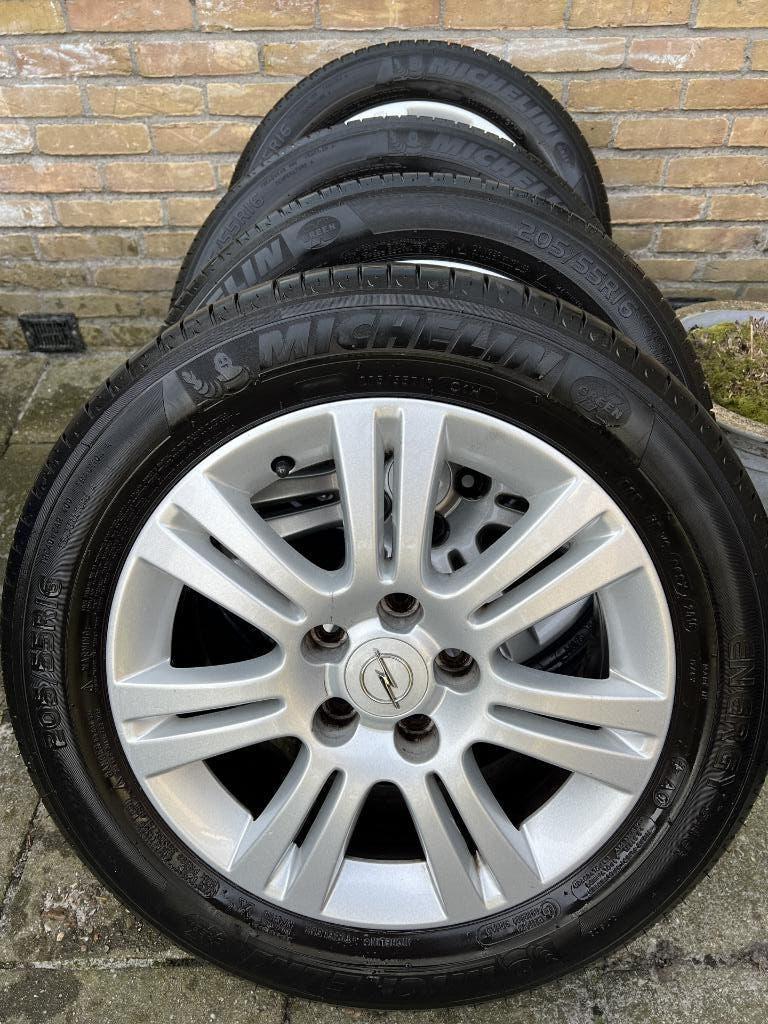 205/55R16 Michelin Energy (5 mm) banden op LM Opel velgen, Ophalen, Gebruikt, Opel