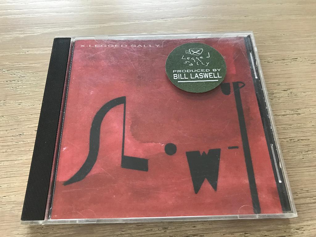 X LEGGED SALLY, Ophalen of Verzenden, Gebruikt