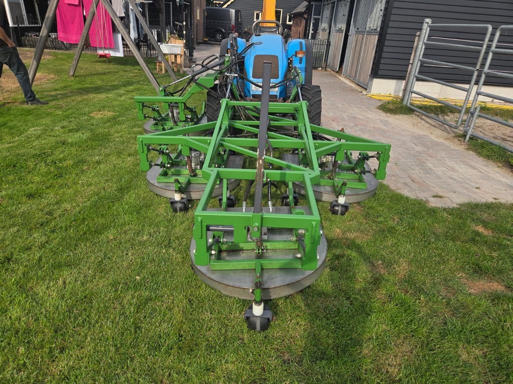 Frontmaaier / gazonmaaier voor op een trekker, Ophalen, Cirkelmaaier, Gebruikt, Onbekend