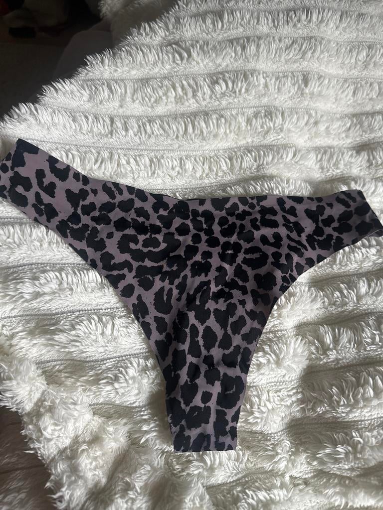 String met luipaardprint, Verzenden, Grijs, String