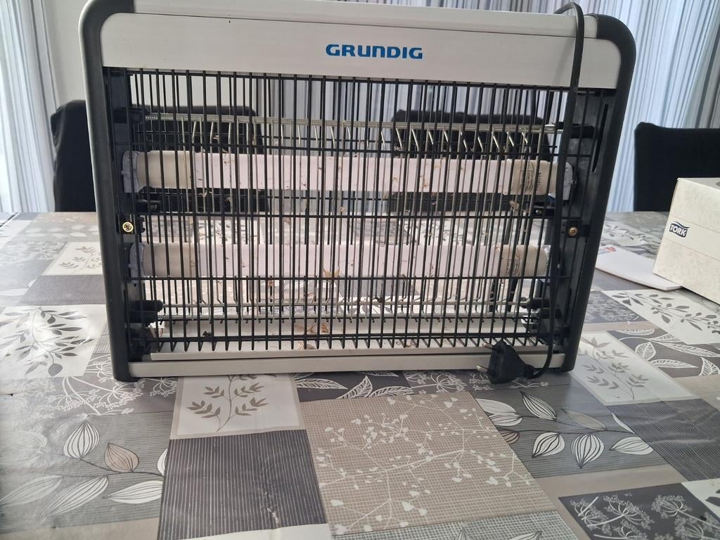 Grundig blauwe lamp voor insecten, Ophalen of Verzenden