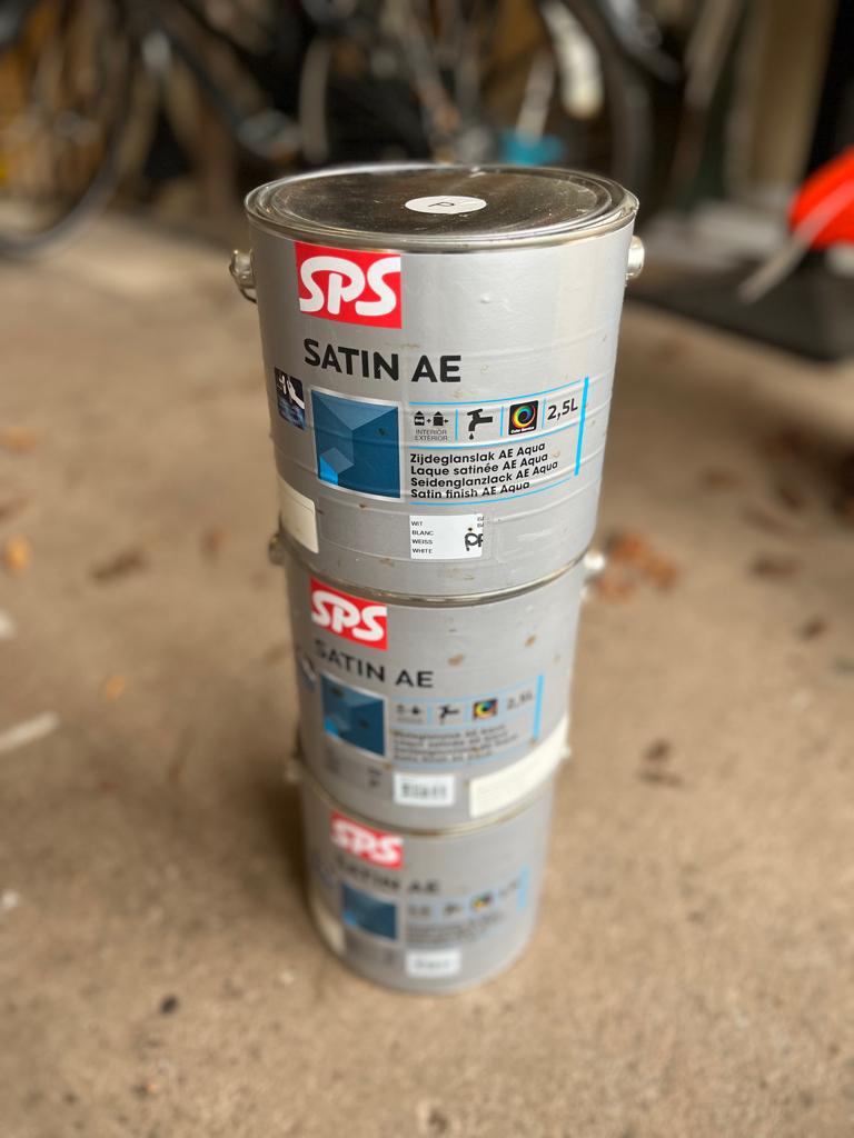 SPS lak - wit - zijdeglans watergedragen - binnen en buiten, Doe-het-zelf en Verbouw, Verf, Beits en Lak, Ophalen, 5 tot 10 liter