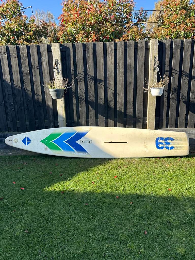 Windsurfplank met zeil, Watersport en Boten, Windsurfen, 250 tot 300 cm, Ophalen of Verzenden, Met vin(nen), Complete set