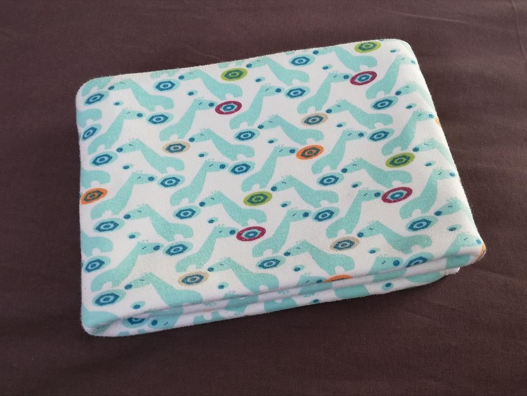 Deken dubbellaags 70x75cm licht groene dieren / figuren, Ophalen of Verzenden, Zo goed als nieuw, 70 tot 85 cm, Deken