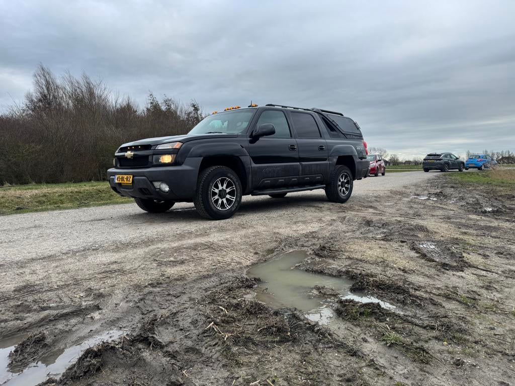 Chevrolet Avalanche 2003 | Nieuwe APK | LPG | Zwart |, Automaat, Lederen bekleding, 450 kg, Chevrolet