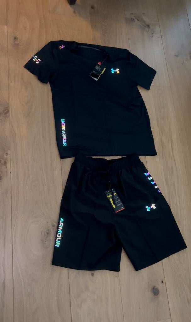 Under Armour zomersetje | M & L, Ophalen of Verzenden, Nieuw, Overige maten