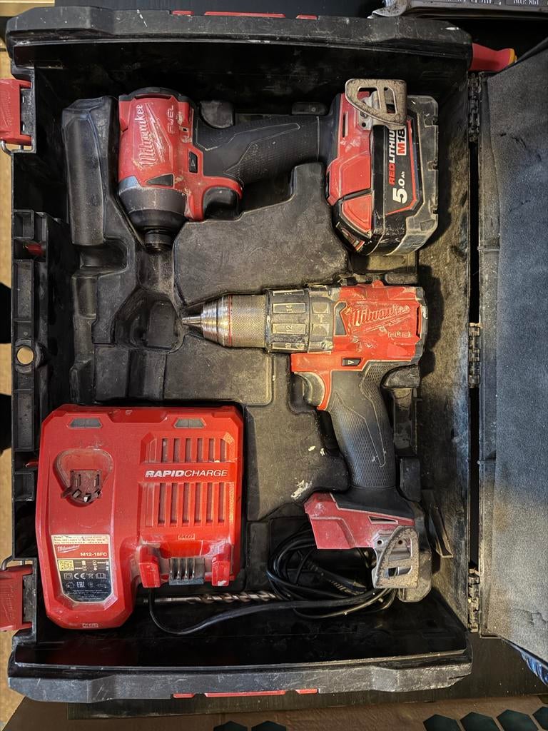 Milwaukee M18 FPD2 Boor-/Schroefmachine met 5.0 Ah accu, Ophalen of Verzenden, Gebruikt, Minder dan 400 watt, Boor- en Schroefmachine