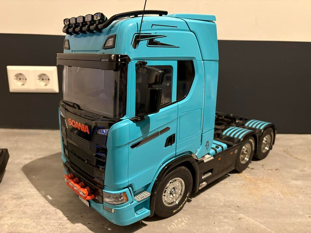 Scania 770S Tamiya, Hobby en Vrije tijd, Modelbouw | Radiografisch | Auto's, Gebruikt, Auto onroad, Elektro, Schaal 1:14, Ophalen