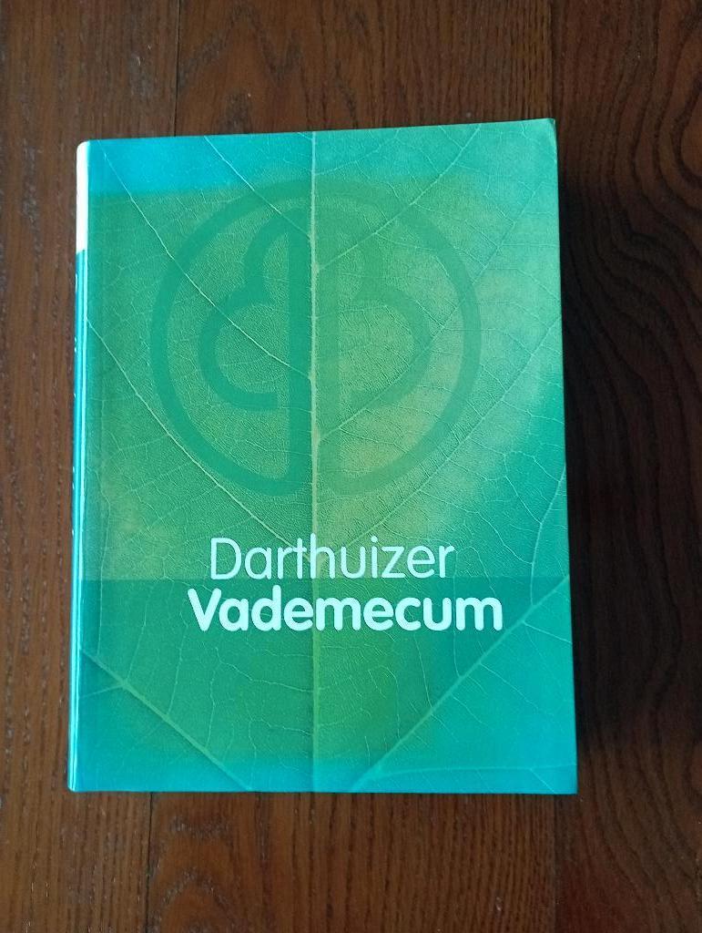 DARTHUIZER VADEMECUM 5 boomkwekerij 1000 afbeeldingen, Bloemen, Planten en Bomen, Diverse auteurs, Ophalen of Verzenden, Zo goed als nieuw